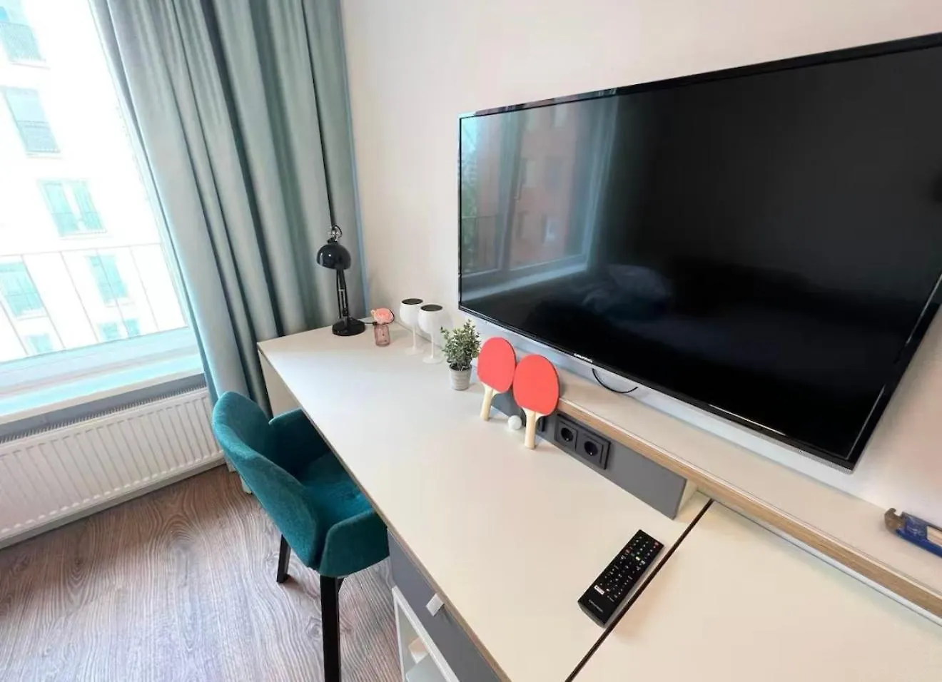 Modern Studio In Central Berlin & Free Gym Access Apartment