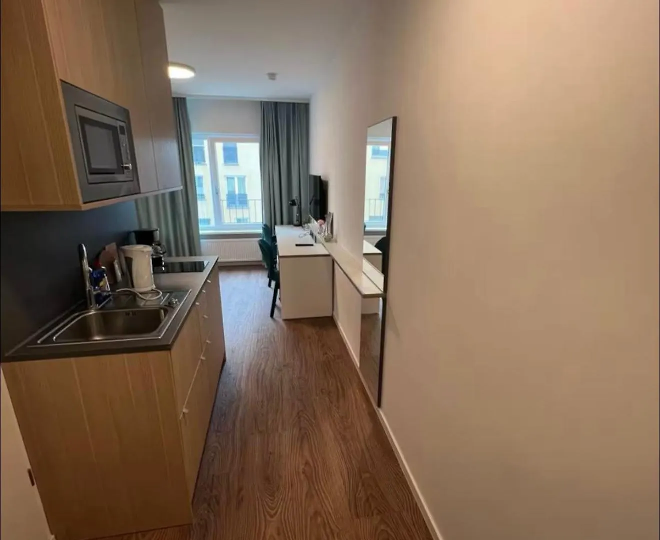Modern Studio In Central Berlin & Free Gym Access Apartment