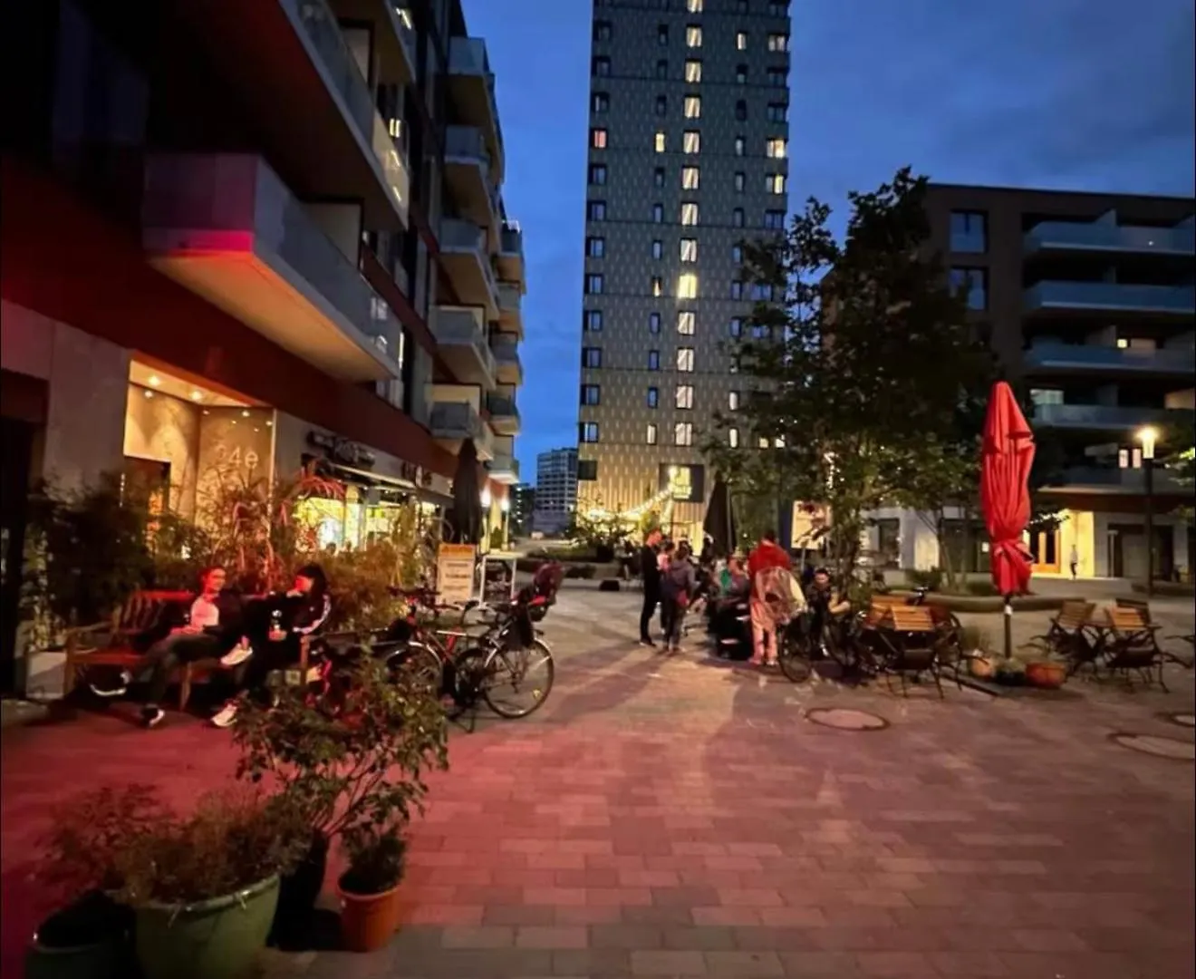 Modern Studio In Central Berlin & Free Gym Access 0*,  Německo